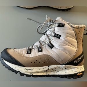 Merrell Women's Antora Sneaker Boot Moonbeam size 8.5